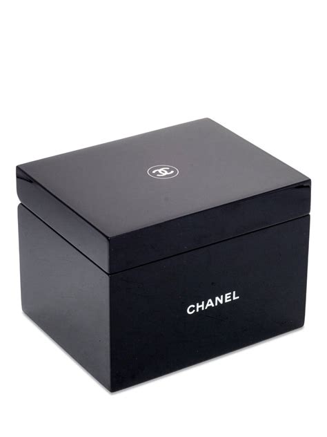 chanel lacquered beauty box|CHANEL Lacquered Beauty Jewelry Box Black .